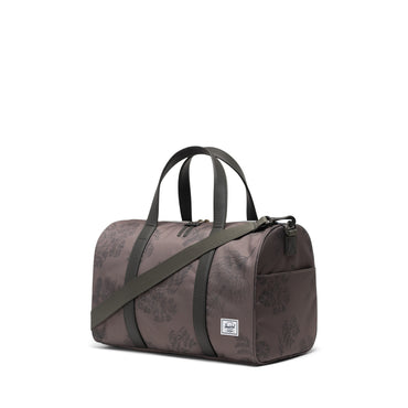 Herschel Novel Duffle Su İtici Kumaş Seyahat ve Spor Çantası, 26.5 L