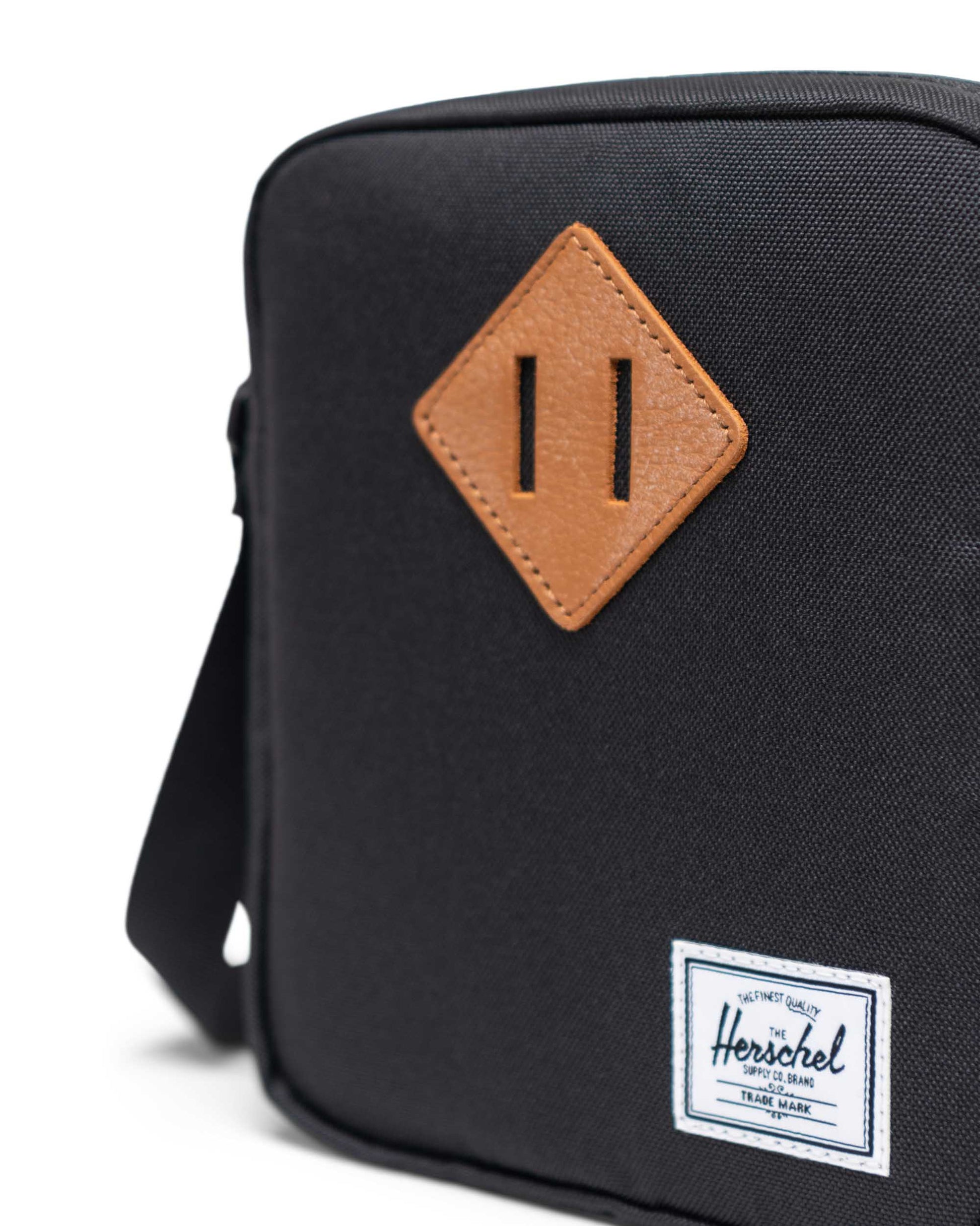Herschel Heritage™ | Su İtici Kumaş Çapraz Çanta, 2.5 L