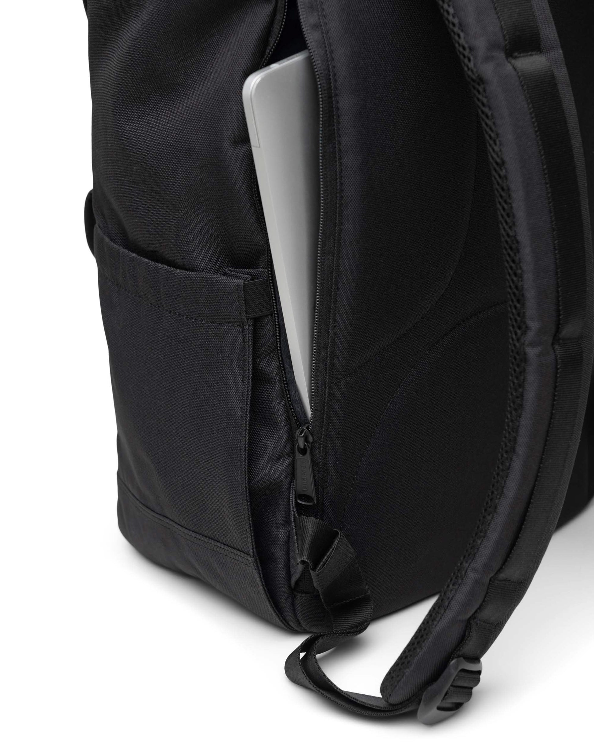 Siyah Herschel Little America Su İtici Kumaş Sırt Çantası, 16" Laptop Uyumlu, 30 L