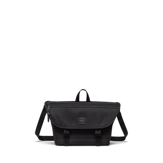 Siyah Tonal Herschel Cove Küçük Boy Su İtici Kumaş Postacı Çantası, 7.5 L