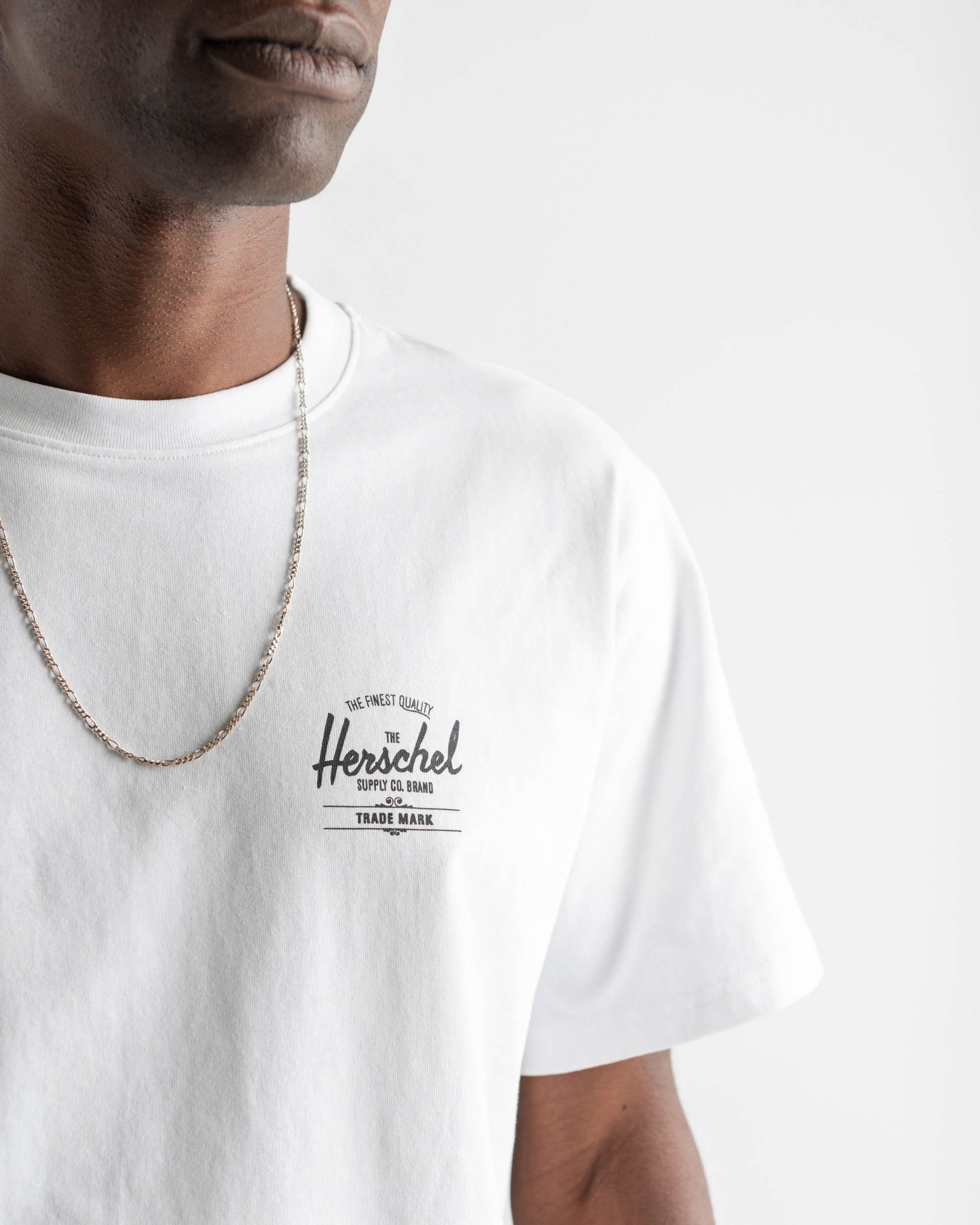 Beyaz Herschel Basic Erkek TShirt