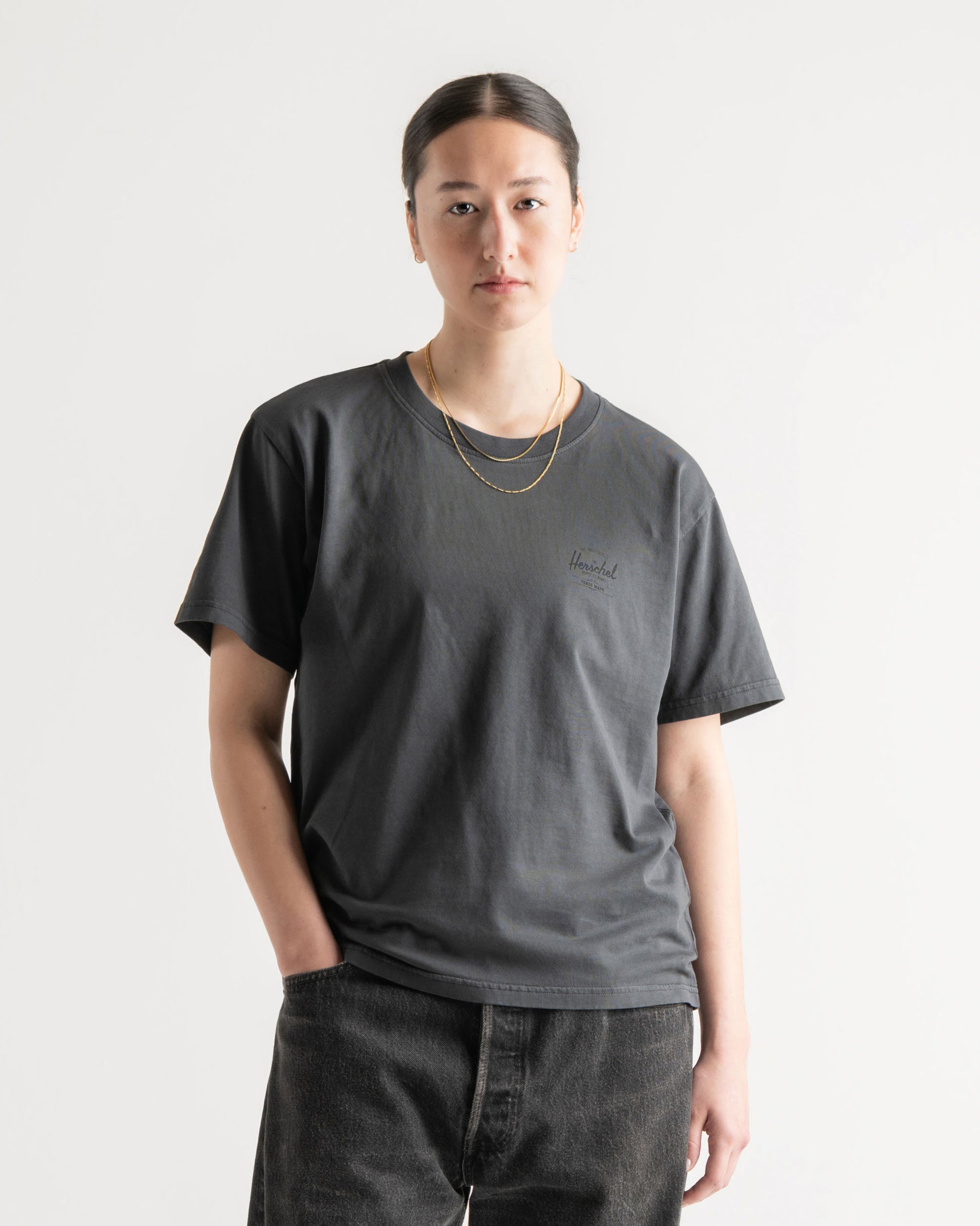 Siyah Herschel Pigment Dye Basic Kadın Tshirt