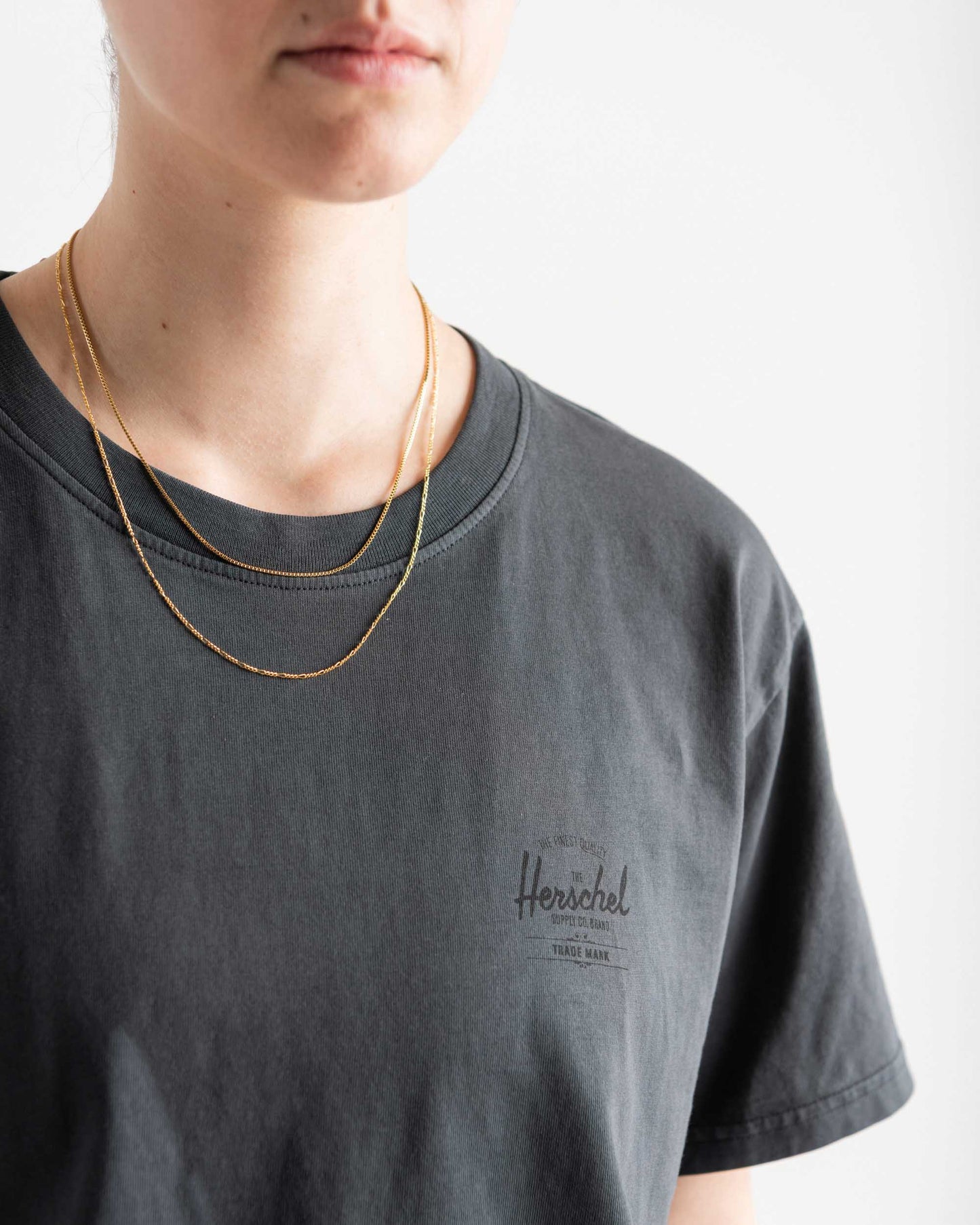 Siyah Herschel Pigment Dye Basic Kadın Tshirt